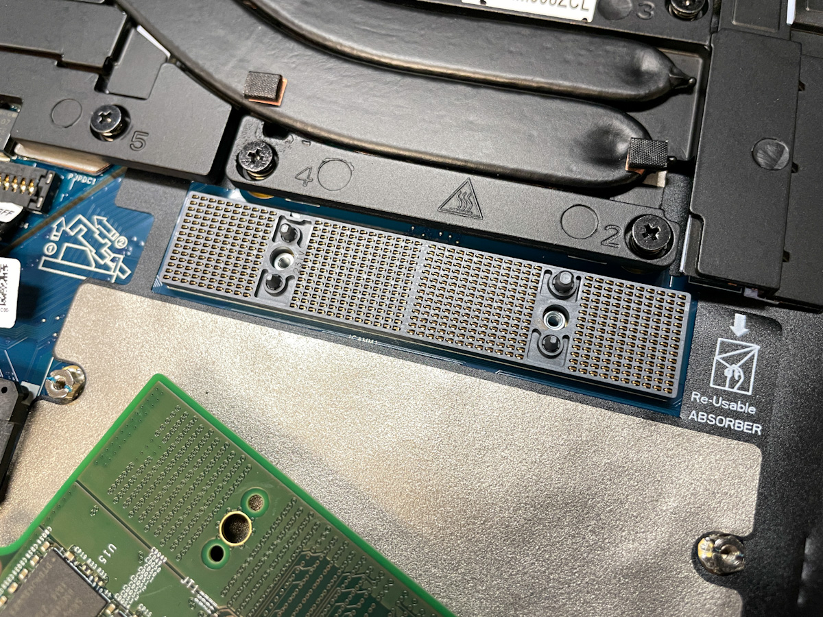 StorageReview-Dell-CAMM-2.jpg